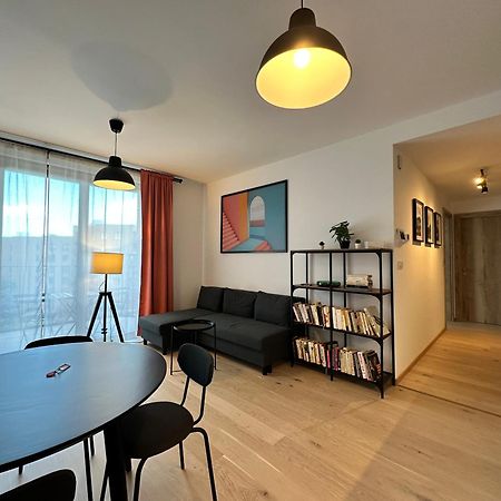 Zwirn1, Uplne Nove, Parkovanie, Klimatizacia, Братислава Экстерьер фото